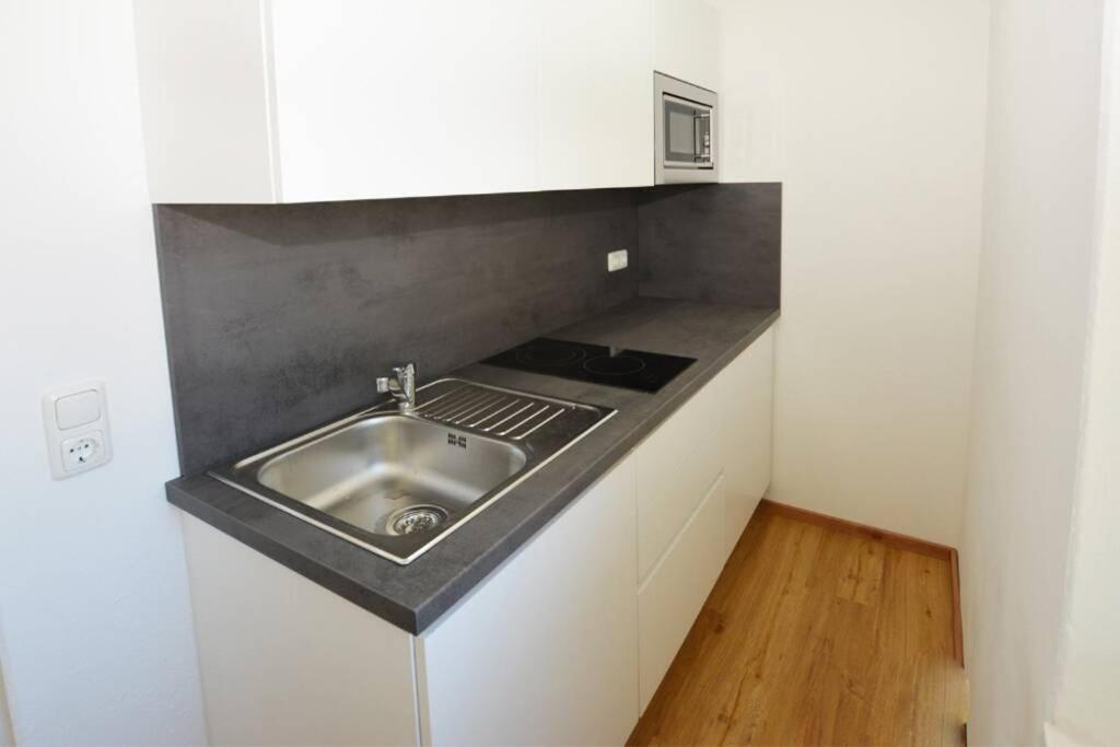 Alpenblick - Modernes Apartment In Ruhelage Villach Luaran gambar