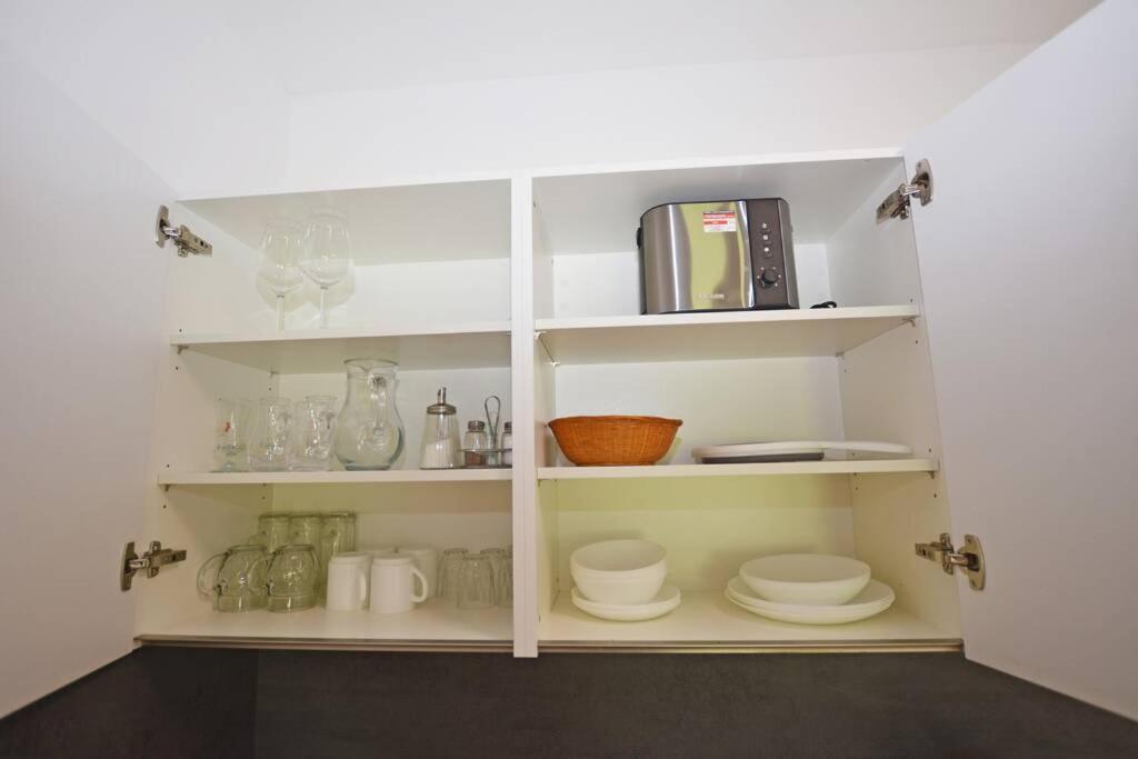 Alpenblick - Modernes Apartment In Ruhelage Villach Luaran gambar